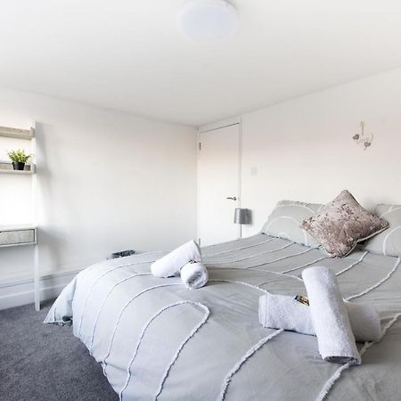 Luxe Maisonette- Parking, 4K Tvs, Leds, Local Snacks And More! Бат Экстерьер фото